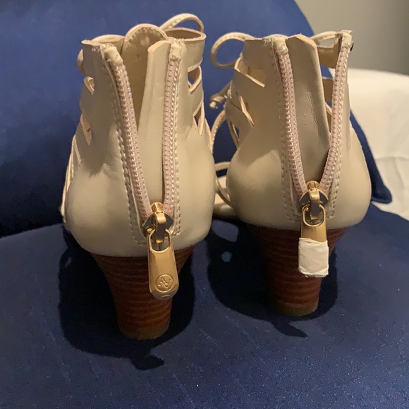 Sandals - Picture 2 of 5